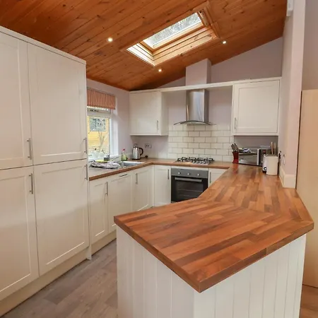 22 Thirlmere *